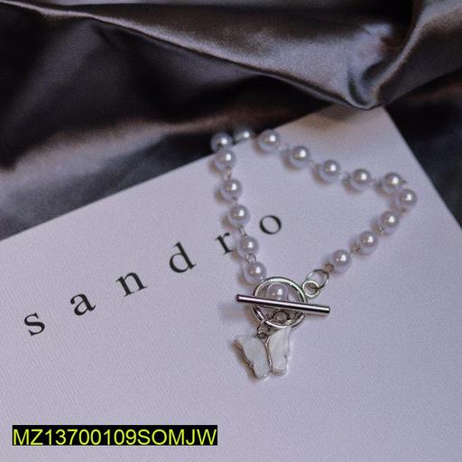 Stylish Butterfly Pearl Bracelet